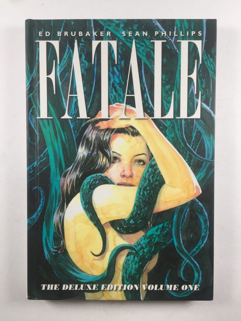 IMG_5474 Fatale: Deluxe Edition, Volume One - Obrázek 1