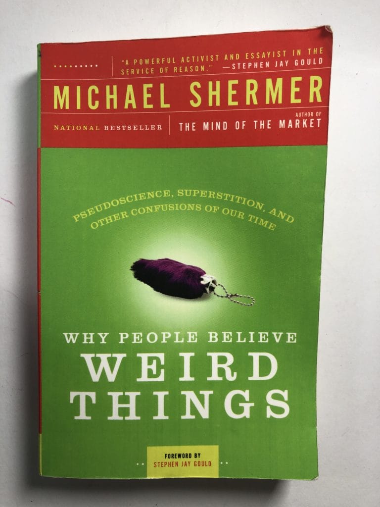 IMG_5344 Why People Believe Weird Things - Obrázek 1