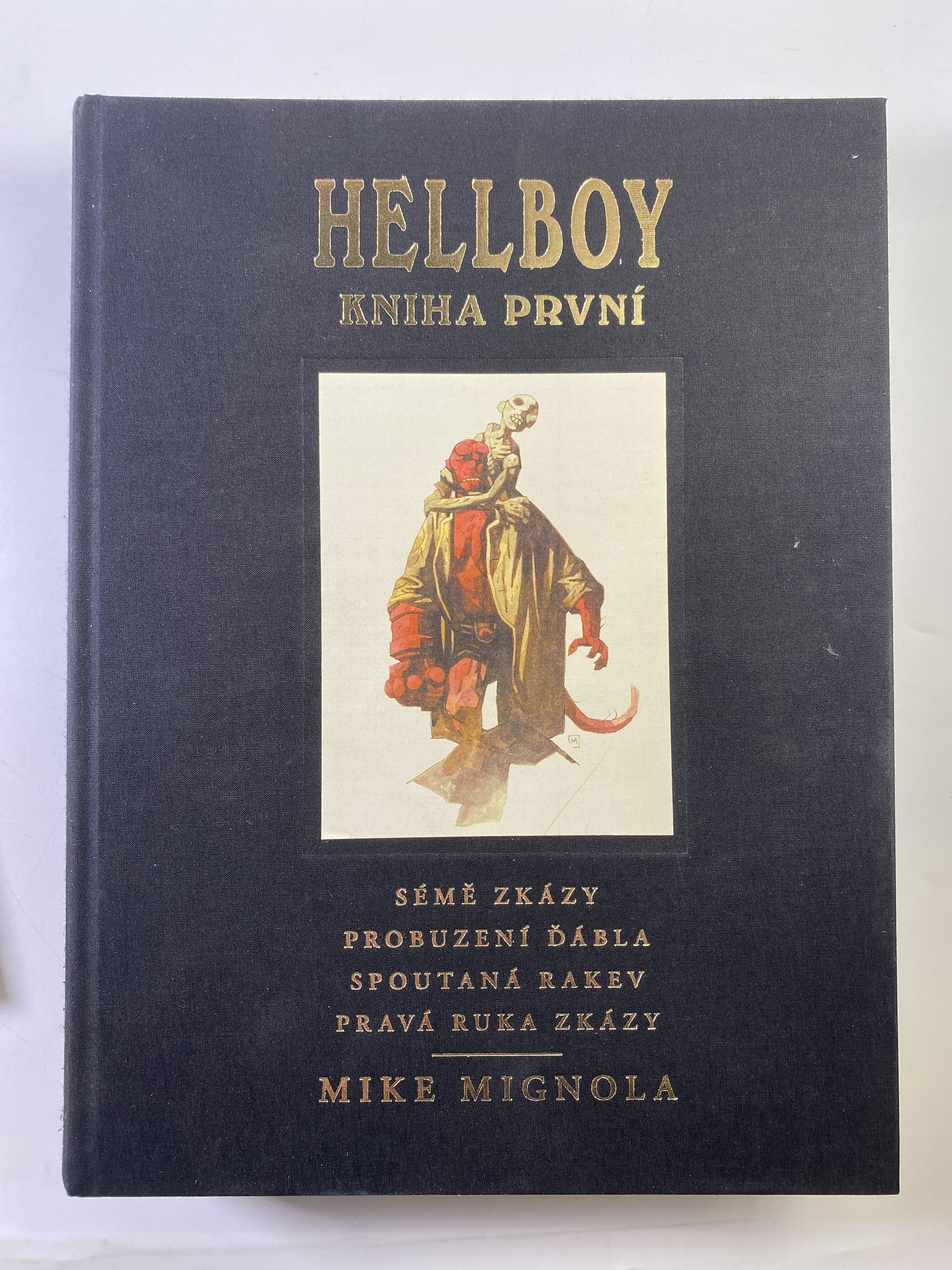 1APg0ODNVNWzyR4r4meLFubAFKaFH36X_.jpg Hellboy: - Pekelná knižnice (1) - Obrázek 1