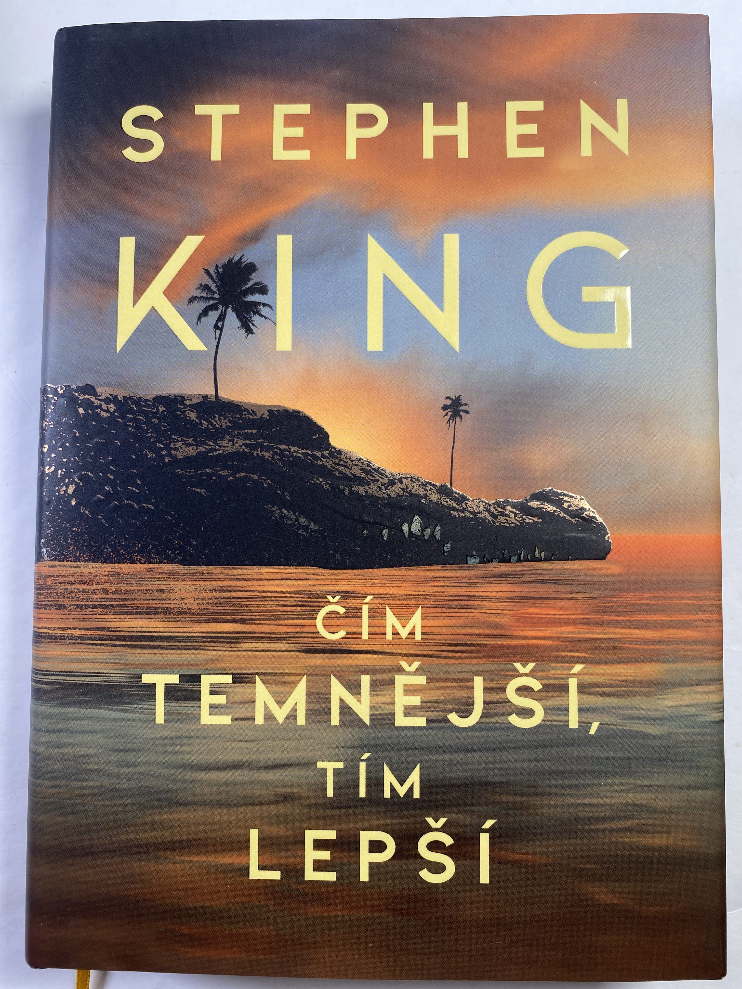 9788075936622_1754314540187 Čím temnější, tím lepší - Obrázek 1